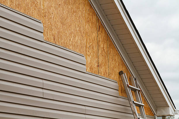 Professional Fiber Cement Siding technician working in Bryantown, MD